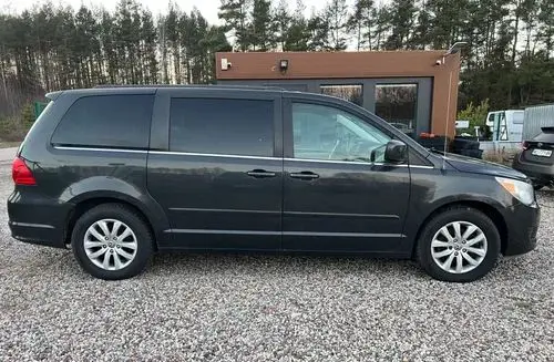 VOLKSWAGEN Routan 
