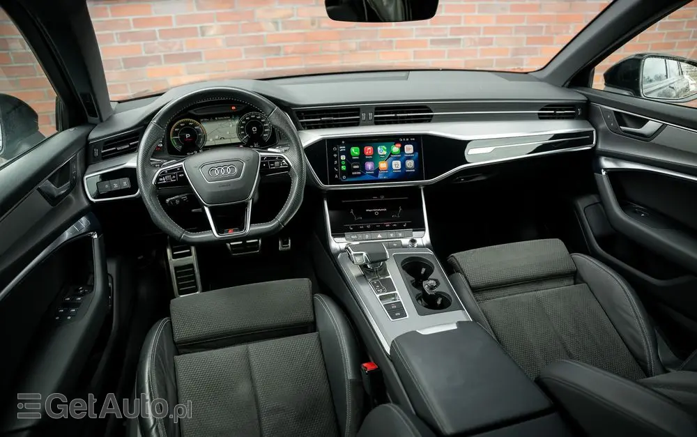 AUDI A6 Avant 55 TFSI e quattro S tronic sport