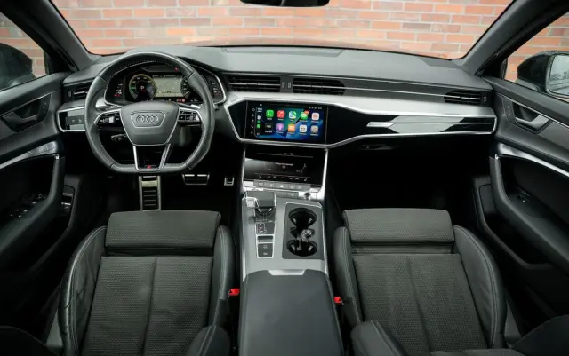 AUDI A6 Avant 55 TFSI e quattro S tronic sport