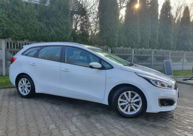 KIA Ceed 1.6 GDI SW Platinum Edition