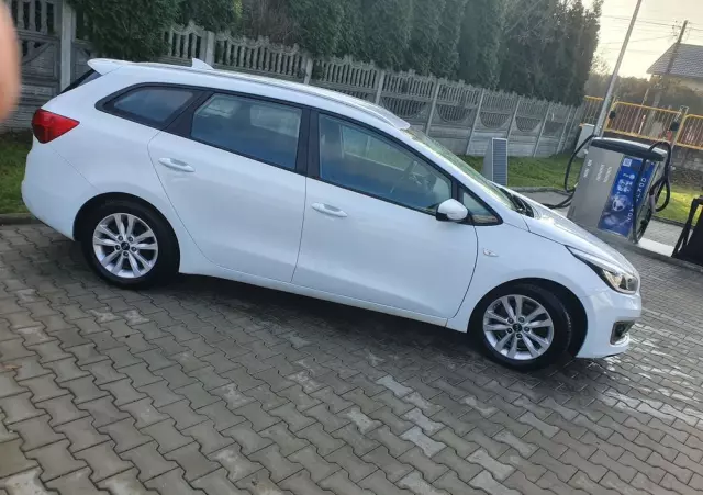 KIA Ceed 1.6 GDI SW Platinum Edition