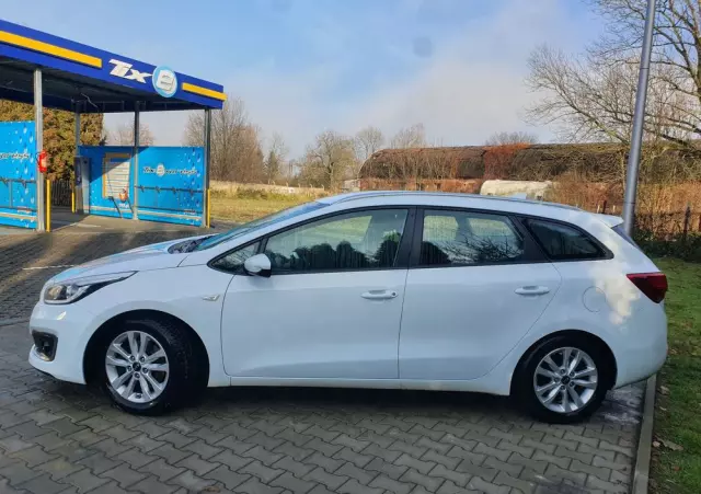 KIA Ceed 1.6 GDI SW Platinum Edition