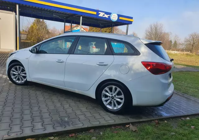 KIA Ceed 1.6 GDI SW Platinum Edition