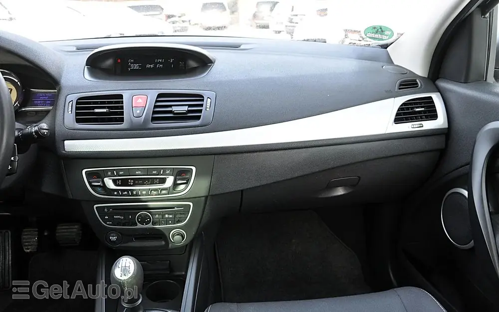 RENAULT Megane TCe 130 Dynamique