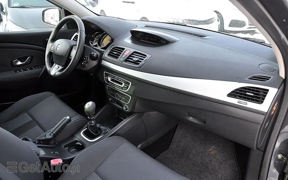 RENAULT Megane TCe 130 Dynamique