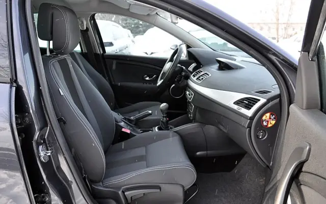 RENAULT Megane TCe 130 Dynamique