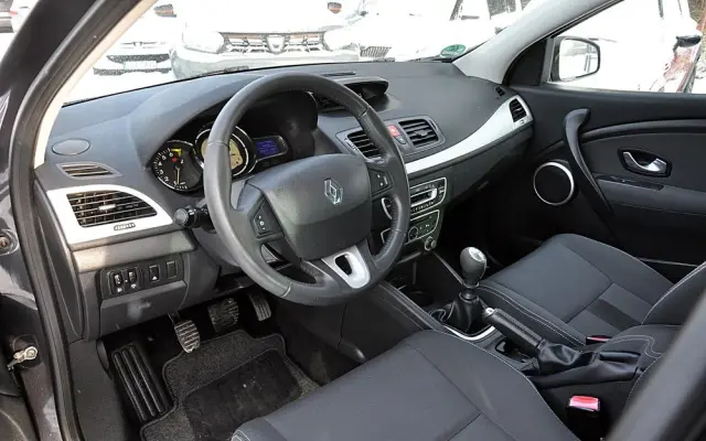 RENAULT Megane TCe 130 Dynamique