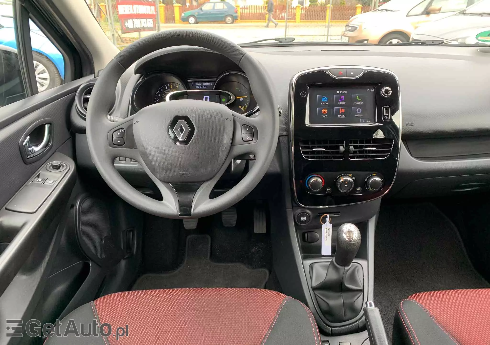 RENAULT Clio 1.2 16V Expression