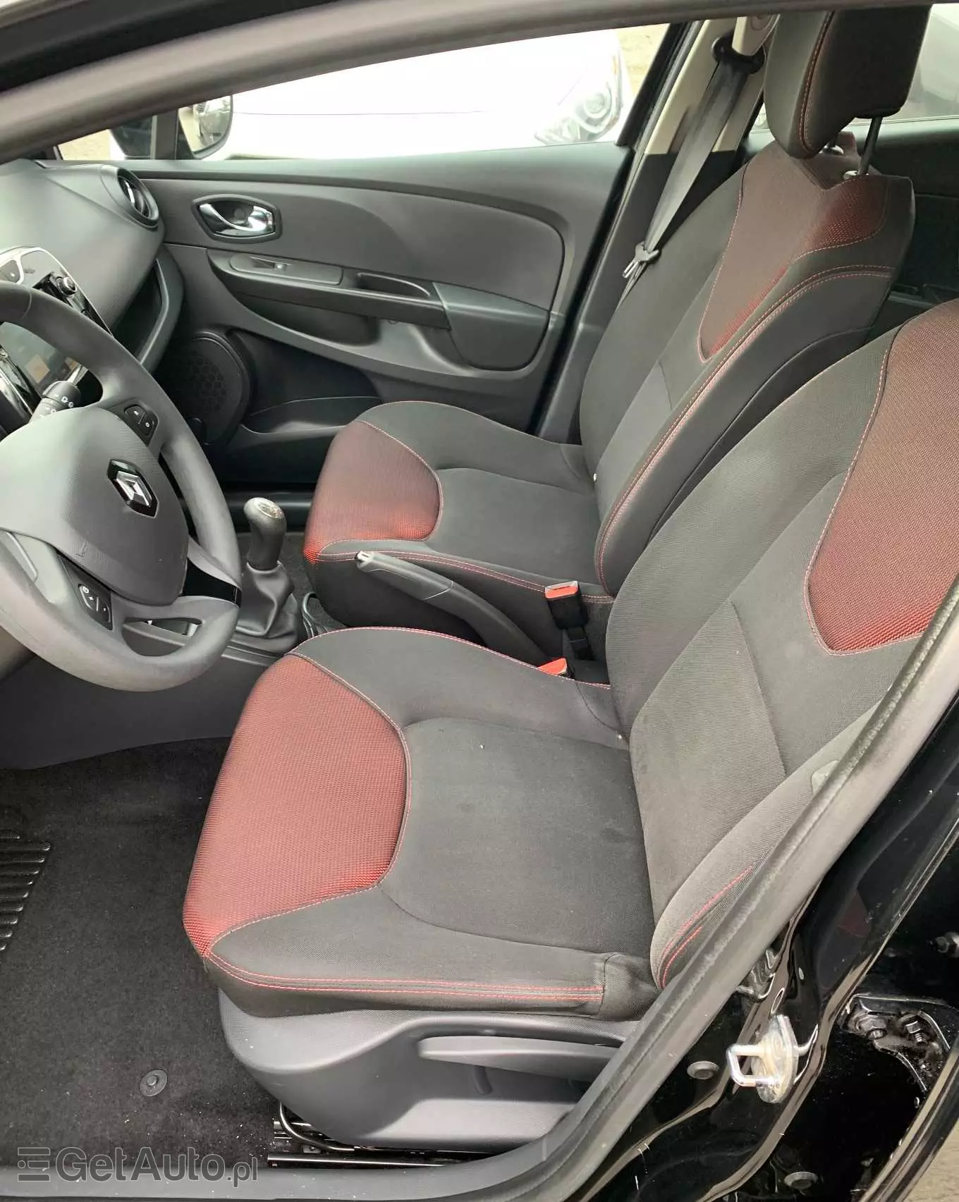 RENAULT Clio 1.2 16V Expression