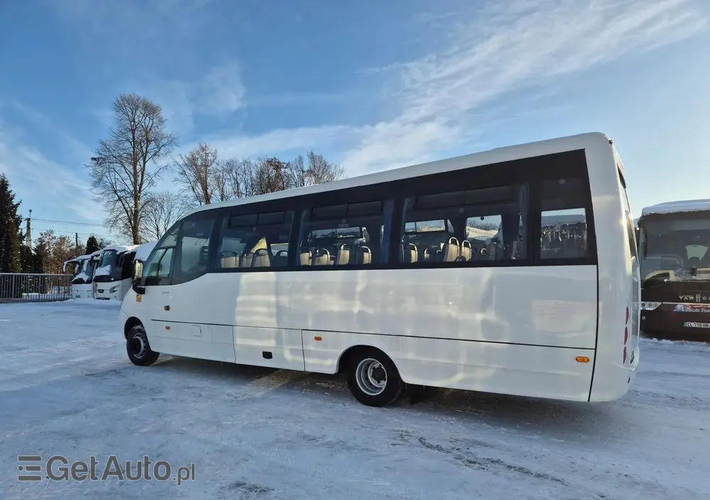 IVECO WING INDCAR / SPROWADZONY / 34 MIEJSCA / MANUAL 