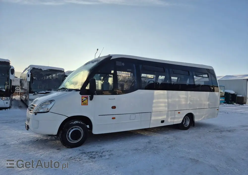 IVECO WING INDCAR / SPROWADZONY / 34 MIEJSCA / MANUAL 