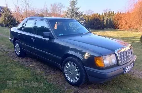 MERCEDES-BENZ Klasa E 