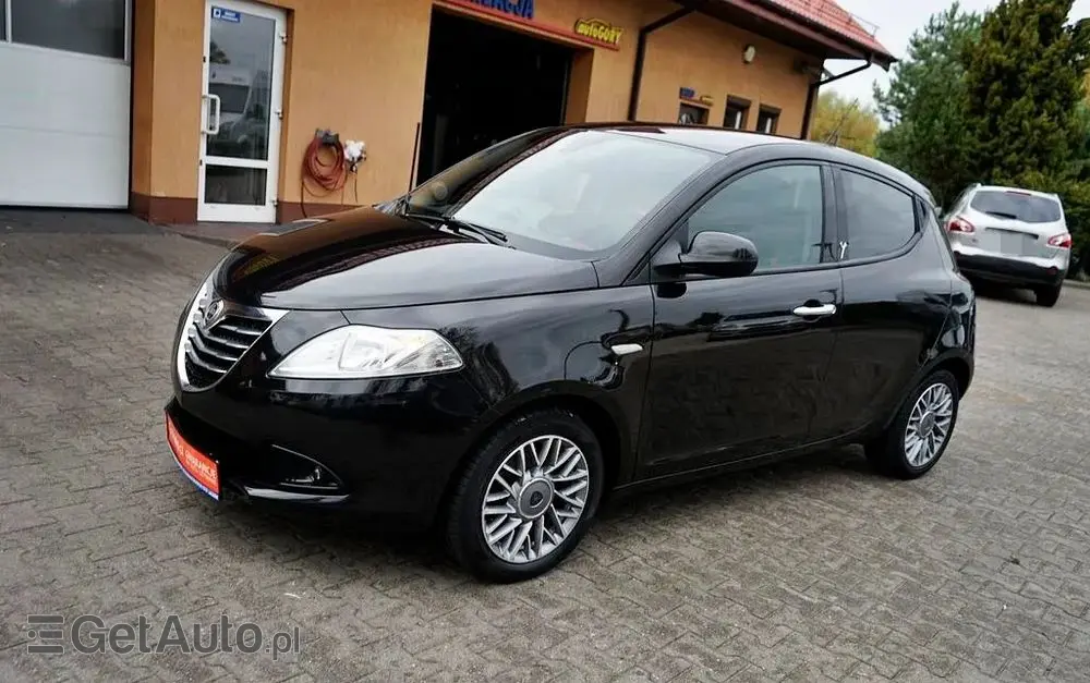 LANCIA Ypsilon Y 0.9 TwinAir Turbo 8V Gold