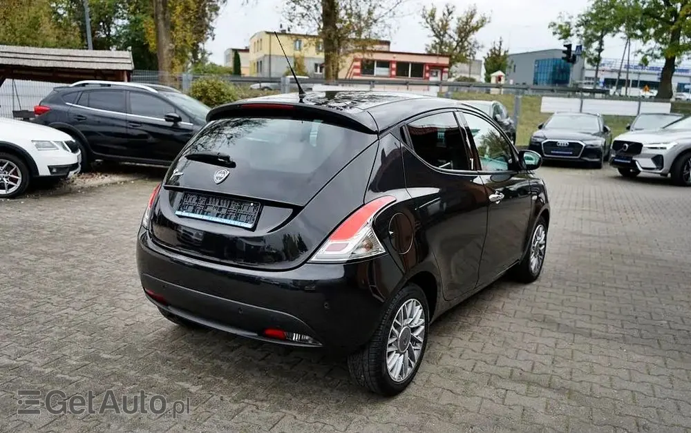 LANCIA Ypsilon Y 0.9 TwinAir Turbo 8V Gold