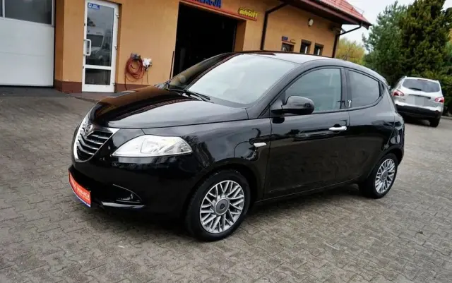 LANCIA Ypsilon Y 0.9 TwinAir Turbo 8V Gold