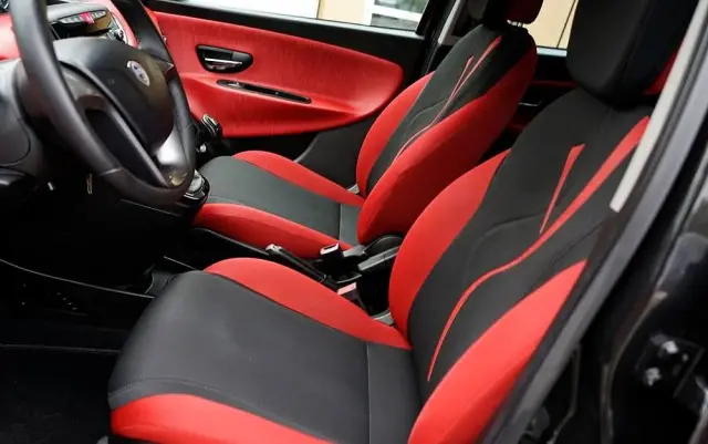 LANCIA Ypsilon Y 0.9 TwinAir Turbo 8V Gold