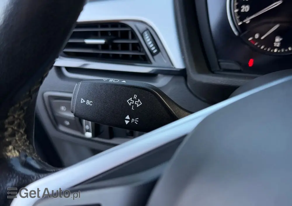 BMW X1 SDrive18i Advantage