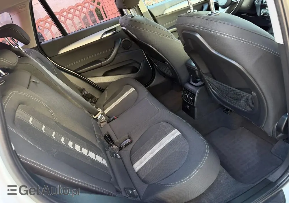 BMW X1 SDrive18i Advantage