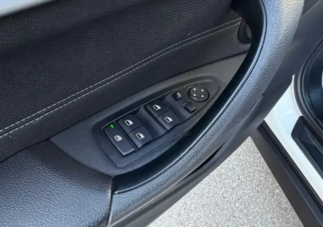 BMW X1 SDrive18i Advantage