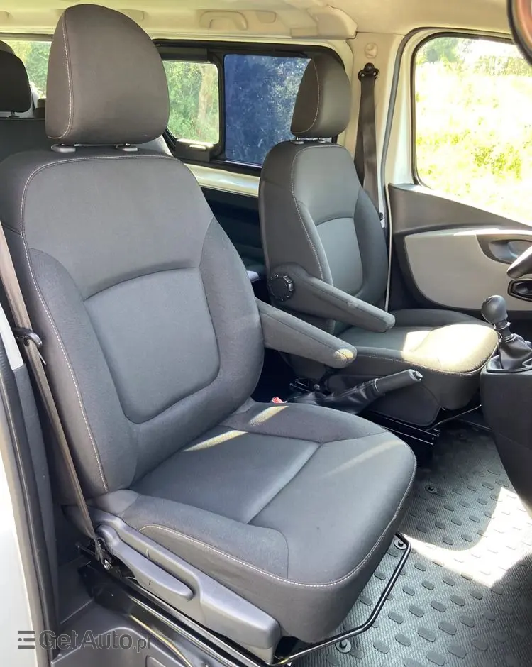 RENAULT Trafic 