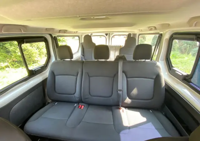 RENAULT Trafic 