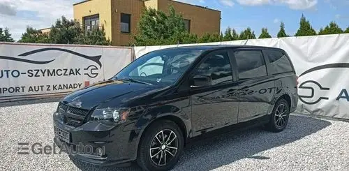 DODGE Caravan 