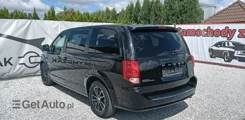 DODGE Caravan 