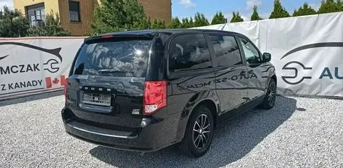 DODGE Caravan 
