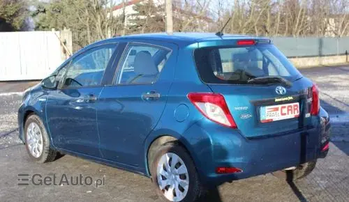 TOYOTA Yaris 