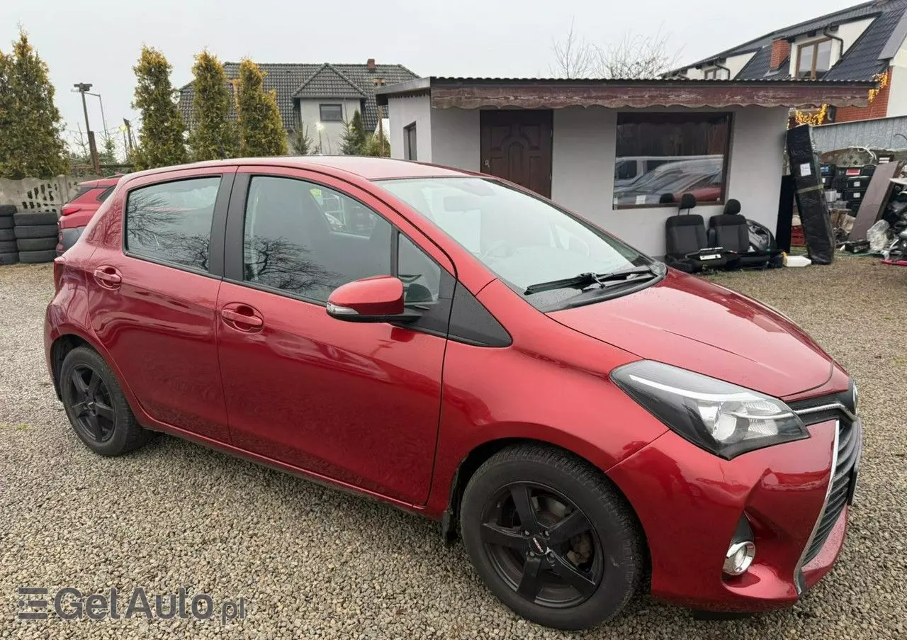 TOYOTA Yaris 