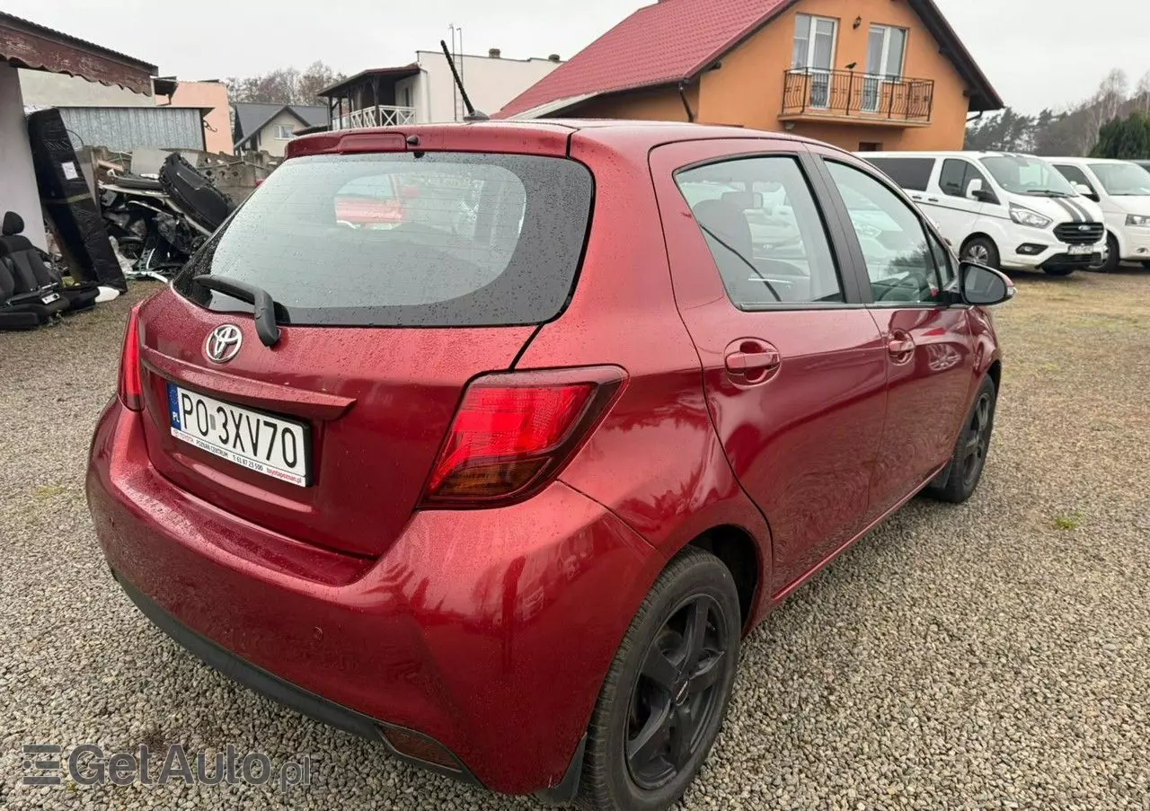 TOYOTA Yaris 