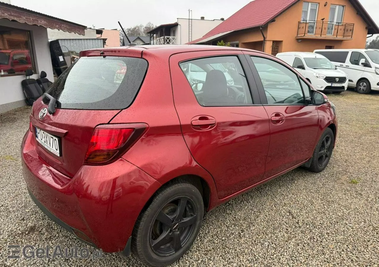 TOYOTA Yaris 