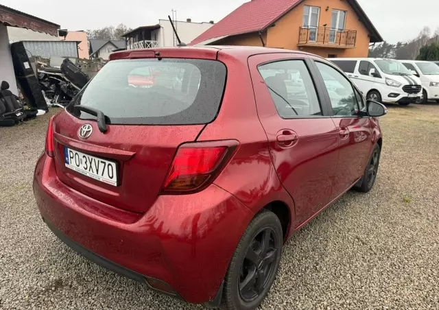 TOYOTA Yaris 