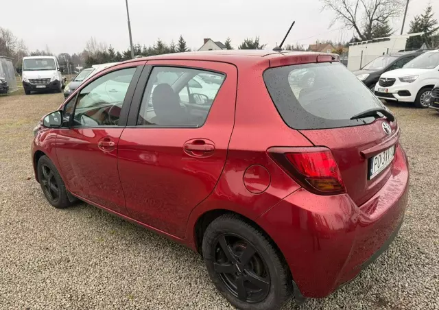TOYOTA Yaris 