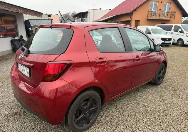 TOYOTA Yaris 