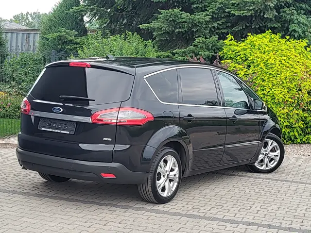 FORD S-Max Titanium