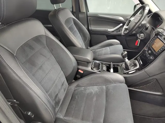 FORD S-Max Titanium