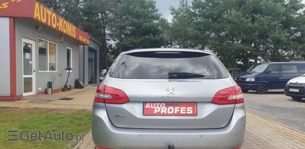 PEUGEOT 308 