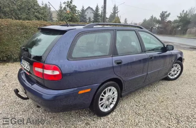 VOLVO V40 1.8 16V (115 KM)