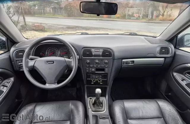 VOLVO V40 1.8 16V (115 KM)