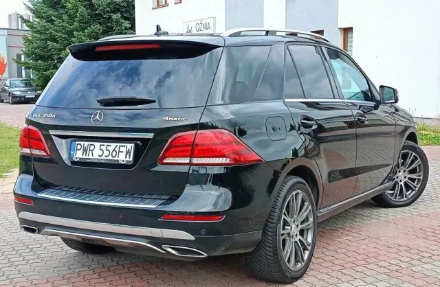 MERCEDES-BENZ GLE 