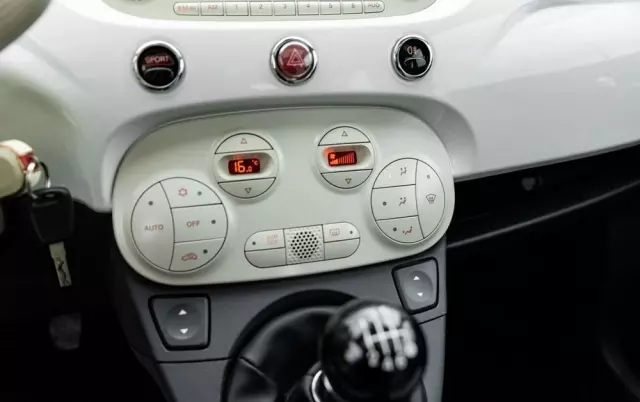 FIAT 500 1.4 16V Sport