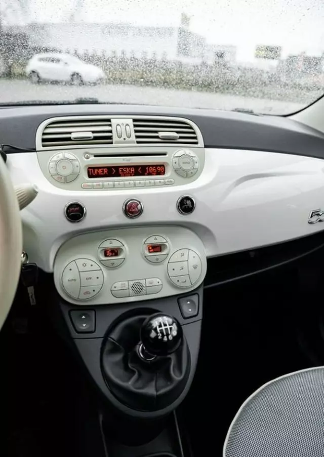 FIAT 500 1.4 16V Sport