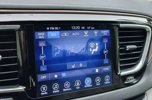 CHRYSLER Pacifica 