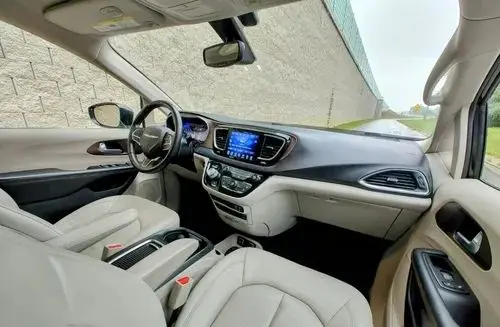 CHRYSLER Pacifica 