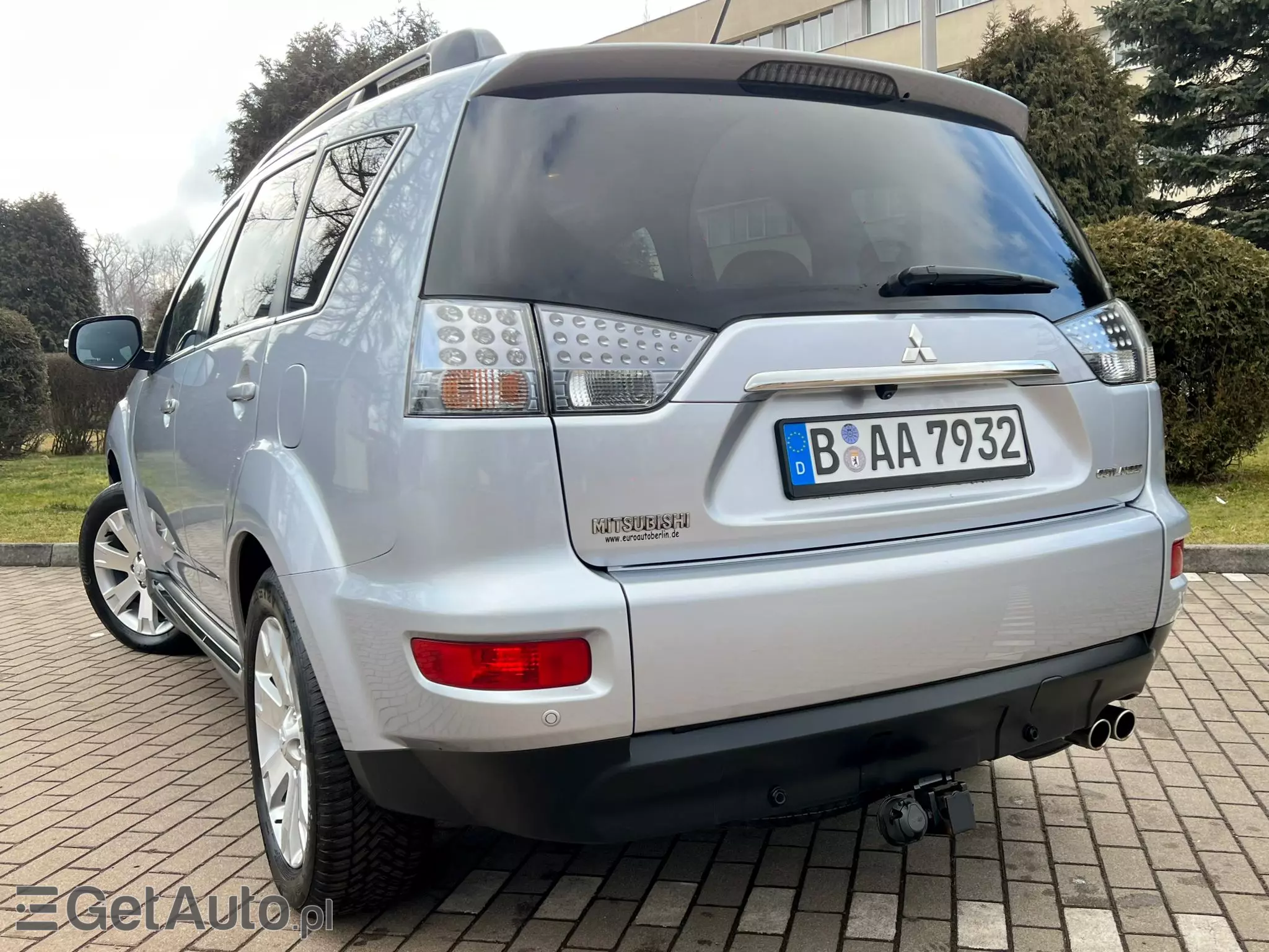 MITSUBISHI Outlander Intense+ 4WD Aut.
