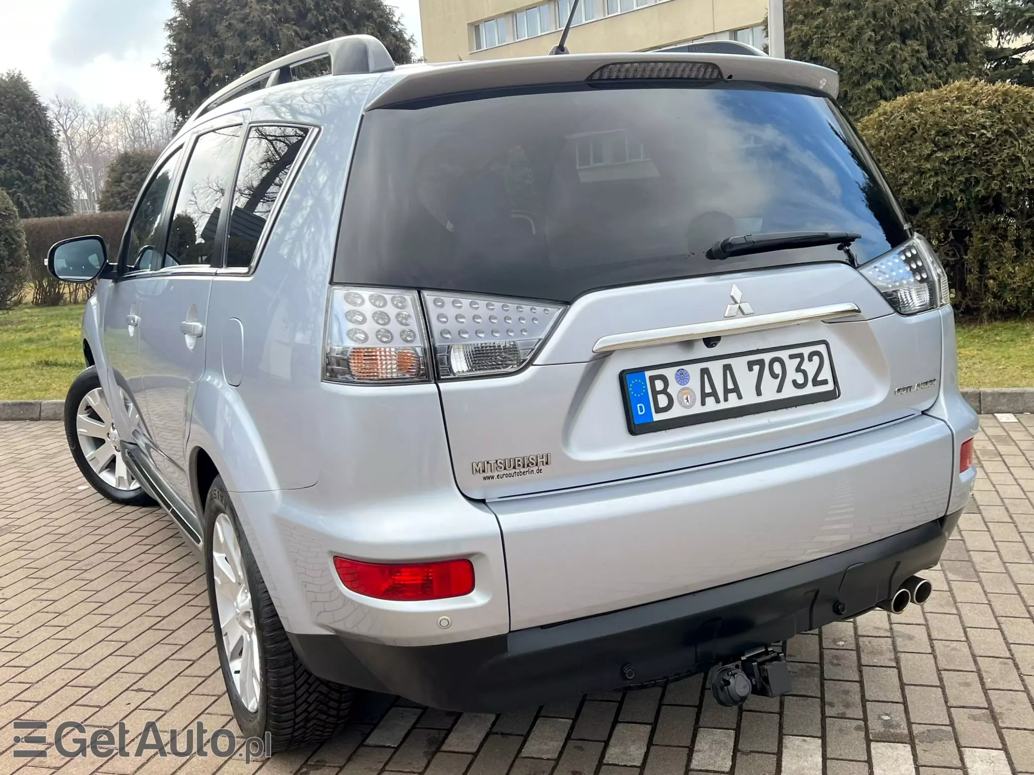 MITSUBISHI Outlander Intense+ 4WD Aut.