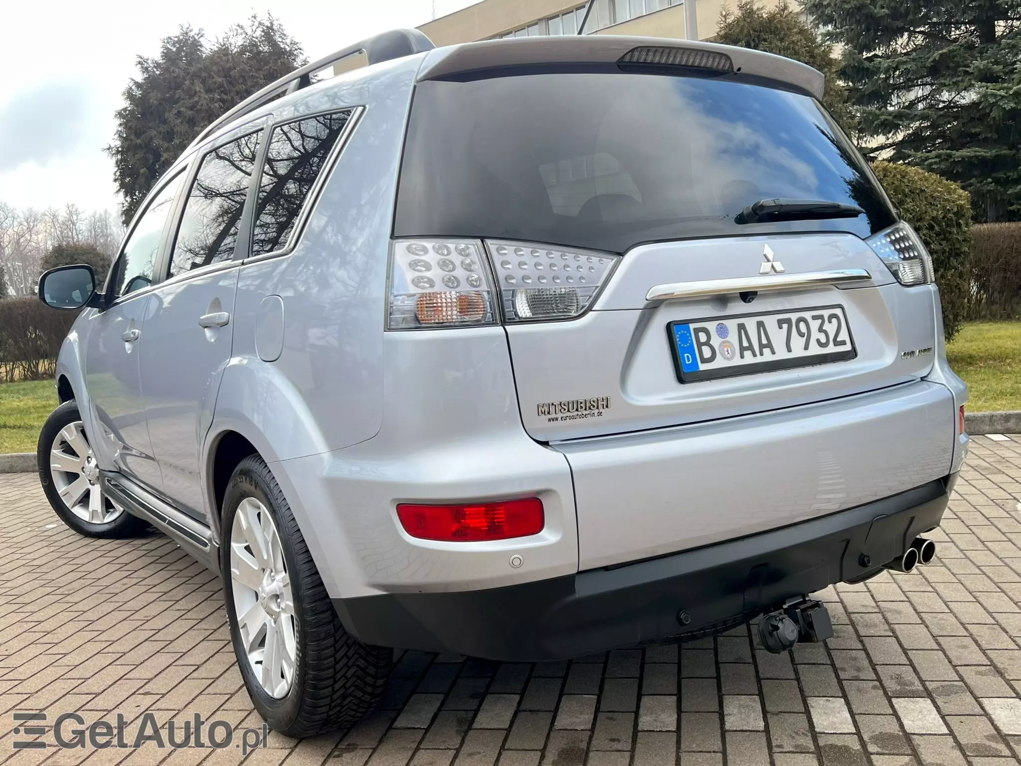MITSUBISHI Outlander Intense+ 4WD Aut.