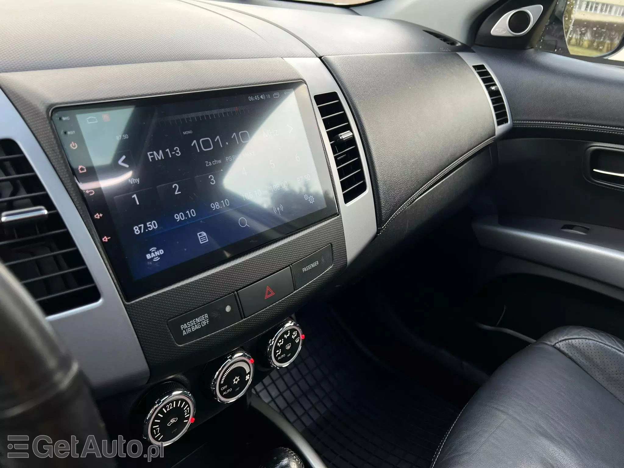 MITSUBISHI Outlander Intense+ 4WD Aut.