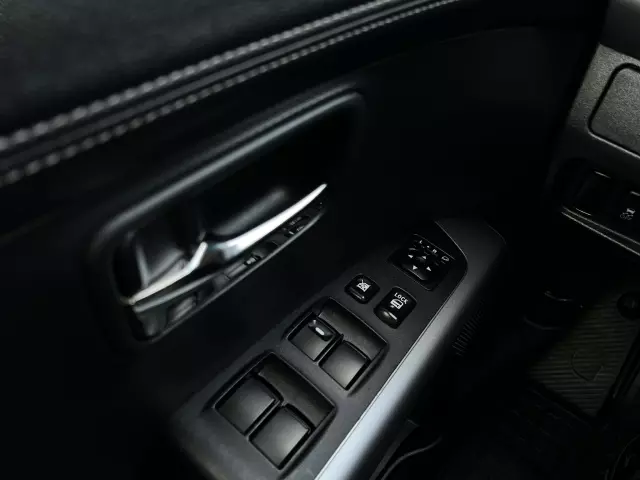 MITSUBISHI Outlander Intense+ 4WD Aut.